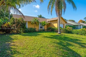 8610 NW 45th St, Lauderhill, FL 33351, Sold 04/23/25