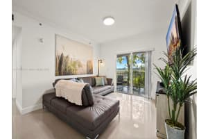 11730 SW 2nd St, Pembroke Pines, FL 33025, Sold 03/17/25