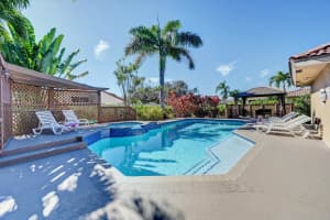 402 SE 5th St, Dania Beach, FL 33004, Sold 07/01/25