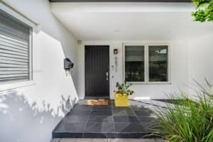 5871 SW 27th St, Miami, FL 33155, Sold 03/04/25