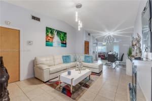 45 NW 109th Ct, Miami, FL 33172, Sold 04/01/25