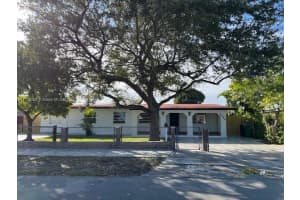 9320 SW 43rd St, Miami, FL 33165, Sold 03/06/25