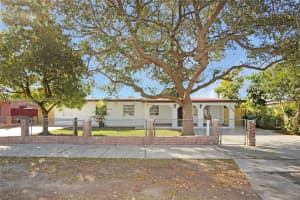 9320 SW 43rd St, Miami, FL 33165, Sold 03/06/25