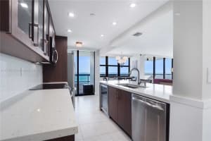 2555 Collins Ave, Miami Beach, FL 33140, Sold 04/14/25