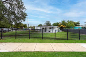 1890 NW 127th St, Miami, FL 33167, - MLS#A11726383