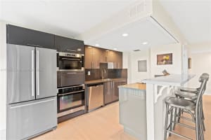 18181 NE 31st Ct, Aventura, FL 33160, Sold 04/11/25