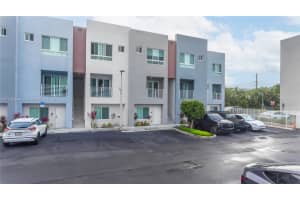2555 Ne 193rd St 2102 Miami, FL 33180 - MLS#A11726544
