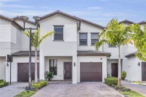 274 Sw 159th Pl, Pembroke Pines