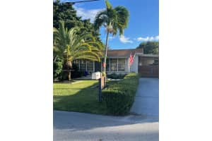 9040 Sw 156th St Palmetto Bay, FL 33157 - MLS#A11726637