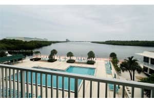 300 Bayview Dr APT 402, Sunny Isles Beach, FL 33160, - MLS#A11726771