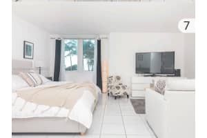 2301 Collins Ave 423 Miami Beach, FL 33139 - MLS#A11726850
