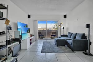 10900 SW 104th St 216, Miami, FL 33176 - MLS#A11726913