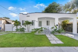 2132 NW 2nd St, Miami, FL 33125, Sold 04/14/25