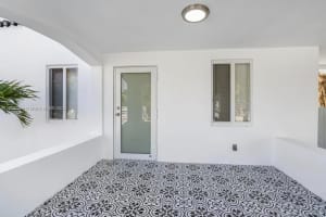 2132 NW 2nd St, Miami, FL 33125, Sold 04/14/25