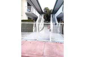 7945 Carlyle Ave, Miami Beach, FL 33141, Sold 06/16/25