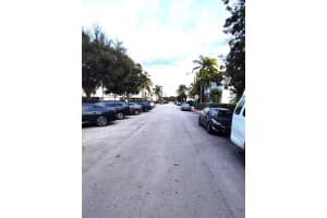 7945 Carlyle Ave, Miami Beach, FL 33141, Sold 06/16/25