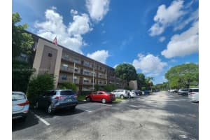 13450 SW 3rd St, Pembroke Pines, FL 33027, Sold 08/05/25