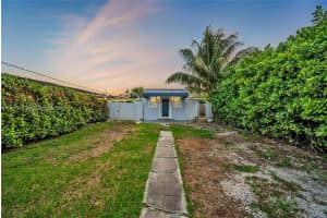 2372 Nw 34th St Miami, FL 33142 - MLS#A11727179