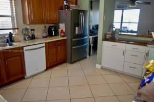 5205 NW 98th Way, Coral Springs, FL 33076, Sold 04/18/25