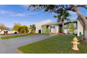 11937 SW 122nd Pl, Miami, FL 33186, Sold 03/05/25