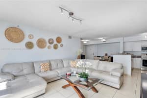 1155 Brickell Bay Dr APT 603, Miami, FL 33131, - MLS#A11727297