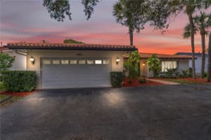 8301 Dundee Terrace, Miami Lakes, FL 33016, Sold 05/05/25