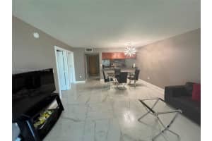 1200 Brickell Bay Dr APT 2214, Miami, FL 33131, Sold 05/20/25