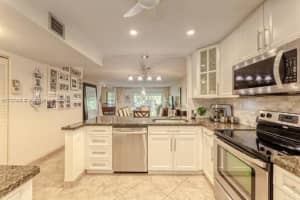 3772 Inverrary Blvd 201, Lauderhill