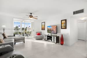 2841 Somerset Dr APT 317, Lauderdale Lakes, FL 33311, - MLS#A11727423