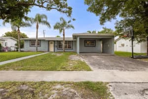 720 SW 69th Way, Pembroke Pines, FL 33023, Sold 04/15/25