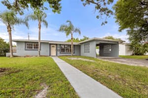 720 SW 69th Way, Pembroke Pines, FL 33023, Sold 04/15/25