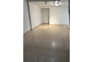 10233 NW 9th St Cir, Miami, FL 33172, Sold 03/25/25
