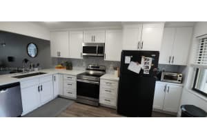 187 Lakeview Dr, Weston, FL 33326, Sold 03/13/25