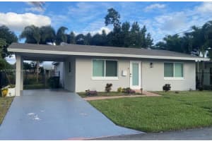 5402 Nw 25th Ter, Tamarac