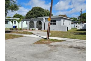1951 Ne 157th Ter North Miami Beach, FL 33162 - MLS#A11727578
