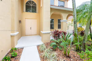 4285 Fox Ridge Dr, Weston, FL 33331, Sold 04/01/25