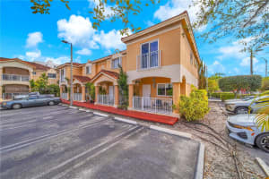 344 E 3rd St, Hialeah, FL 33010, Sold 03/28/25