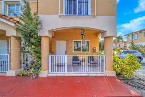 344 E 3rd St, Hialeah, FL 33010, Sold 03/28/25