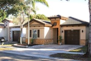 2490 NE 4th St, Homestead, FL 33033, Sold 05/20/25