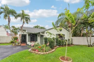 13780 Newport Manor, Davie, FL 33325, Sold 03/27/25