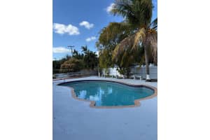 437 W 76th St, Hialeah, FL 33014, Sold 03/17/25