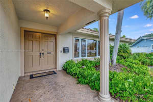 7201 NW 9th St, Plantation, FL 33317, Sold 05/27/25