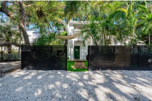 2869 Shipping Ave, Miami, FL 33133, Sold 03/21/25