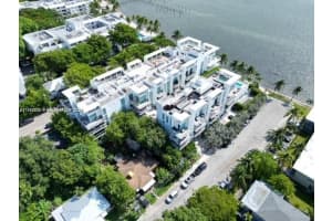 711 Ne 61st St, Miami