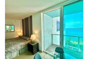1900 N Bayshore Dr 1505, Miami