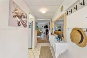 1030 Country Club Dr APT 407, Margate, FL 33063, - MLS#A11728204