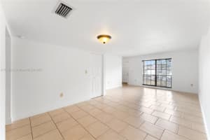 7211 Miami Lakes Dr, Hialeah, FL 33014, Sold 04/04/25