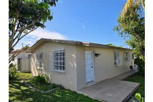 7200 Nw 4th St Miami, FL 33126 - MLS#A11728278