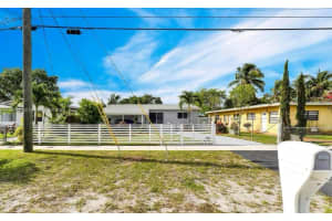 4220 SW 21st St, West Park, FL 33023, - MLS#A11728462