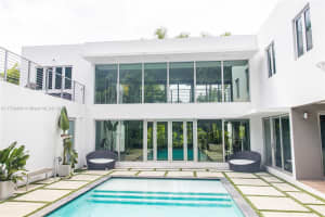 6790 Sw 72 Street, South Miami